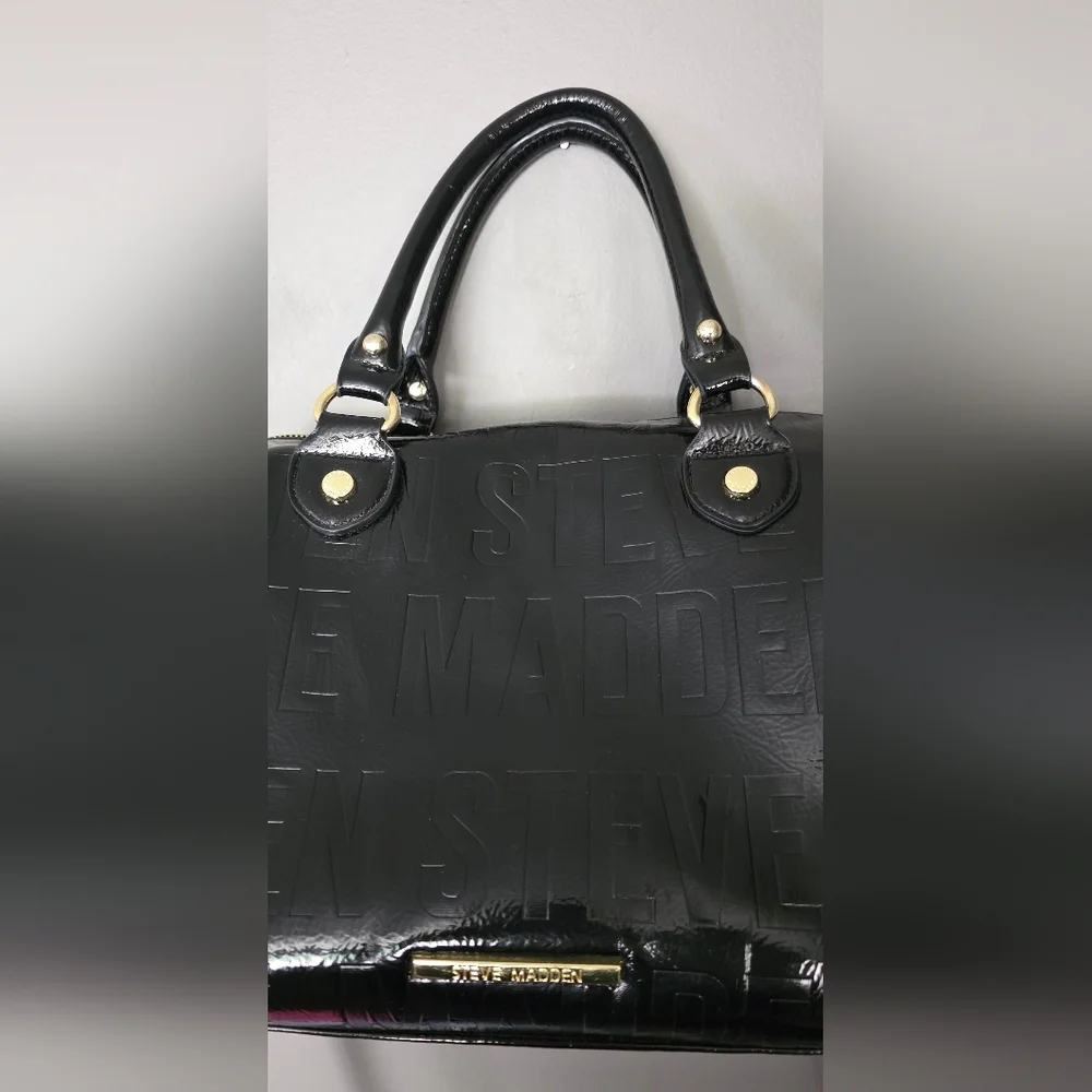 Steve Madden Logo Monochrome Black and Gold Satchel Crossbody Purse OS